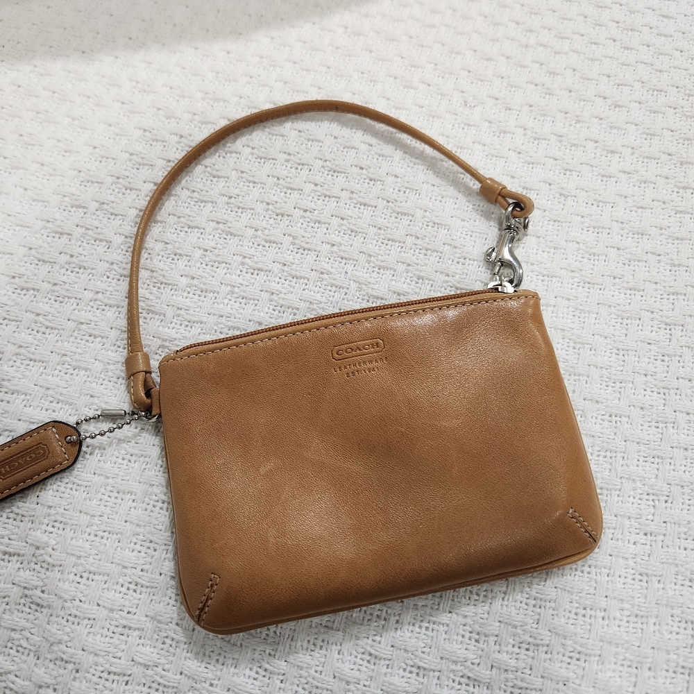 Coach Tan Leather mini bag Wristlet EUC - Picture 2 of 11